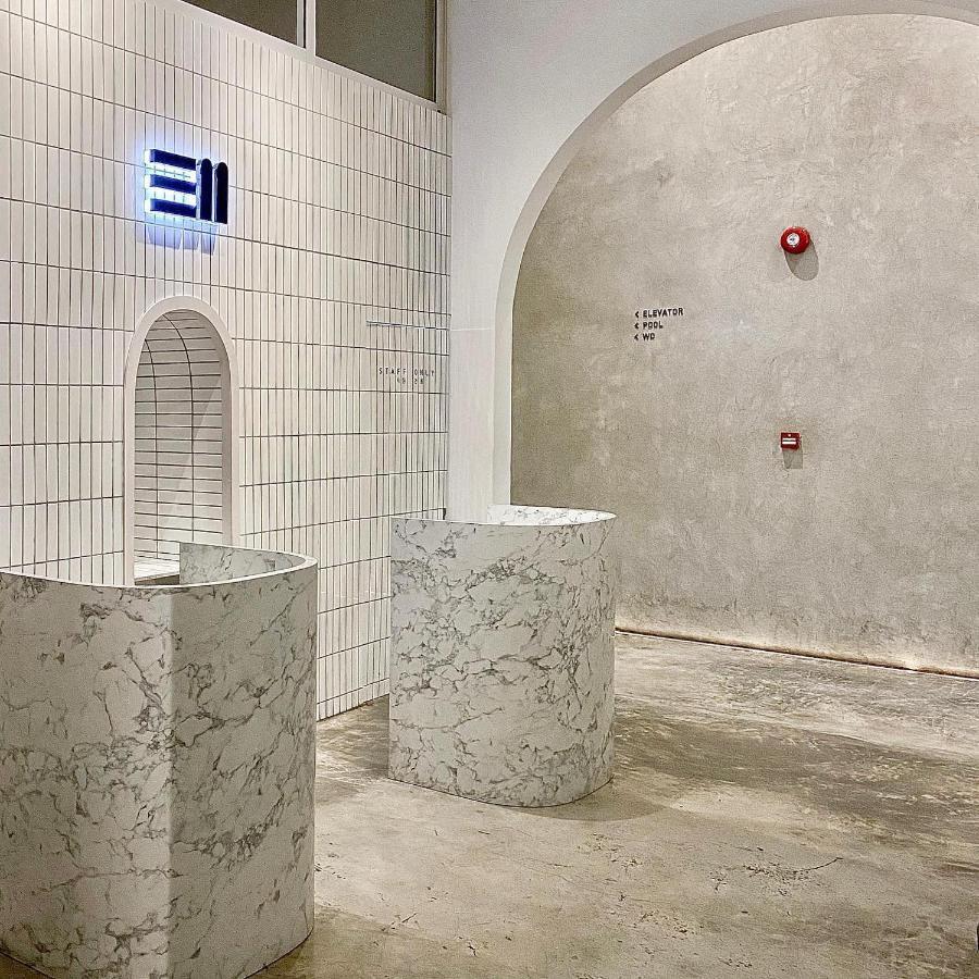 E11 Hotel - Bts Punnawithi Бангкок Екстер'єр фото